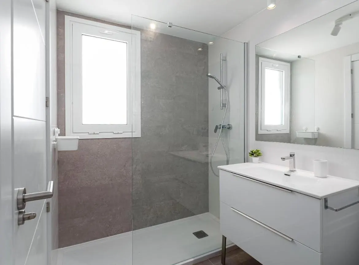 Magnifique Penthouse Vue Sur Mer 마닐바 0*,  스페인